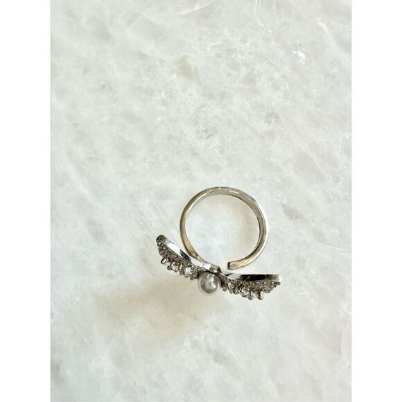 Cubic zirconia with pearl detail adjustable butterfly ring  - Picture 3 of 3